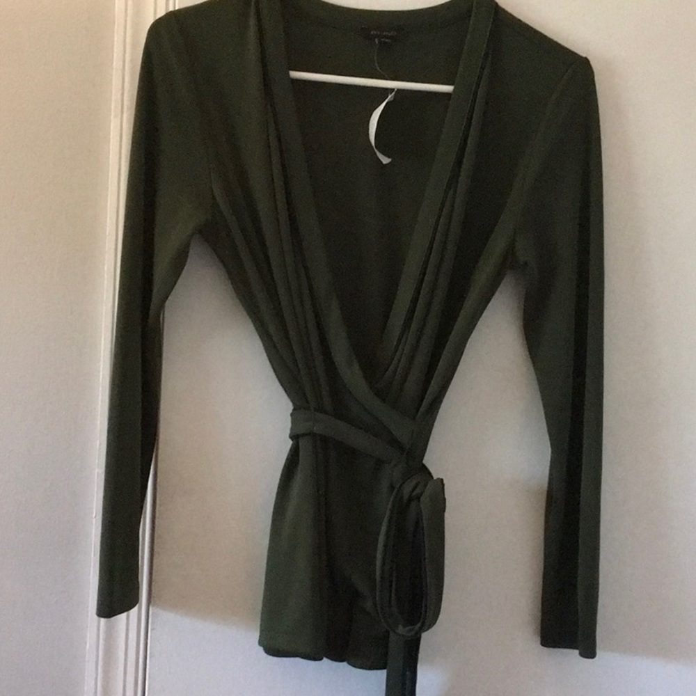 Small Ann Taylor wrap top green with navy blue detail